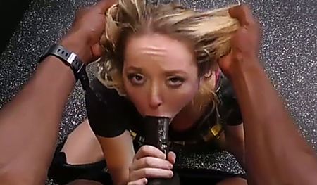 Отменный секс в студии с распутной телочкой