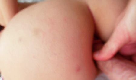 Глубокий секс в попу крупным планом