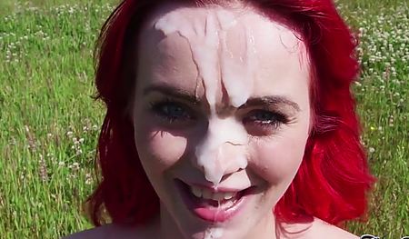 Во время минета сперма остается на лице