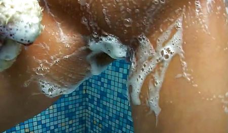 У красотки киска в мыле