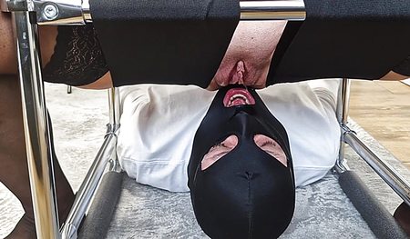 Откровенная игра зрелой пары с поочередными ласками