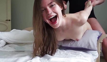 Вознаграждением для молодых любовников стал обоюдный оргазм