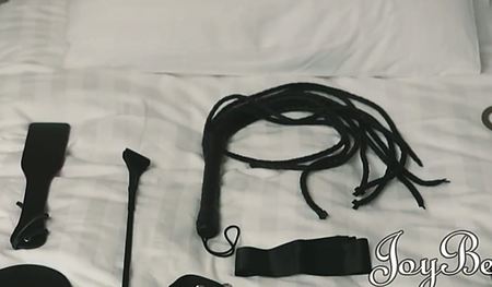 Девушка в чулках пригласила любовника